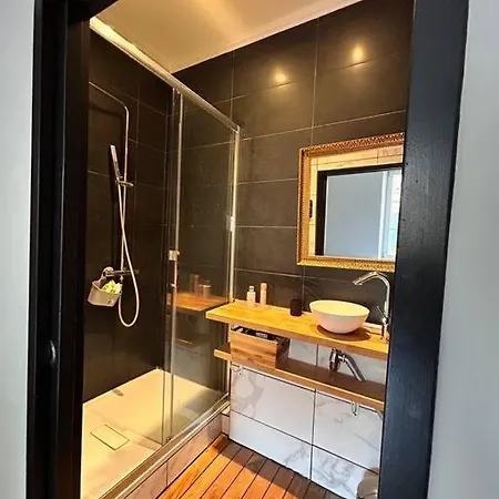 Cosy Centre Αζάτσιο